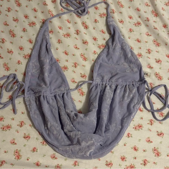 Open back going out top - Picture 1 of 2